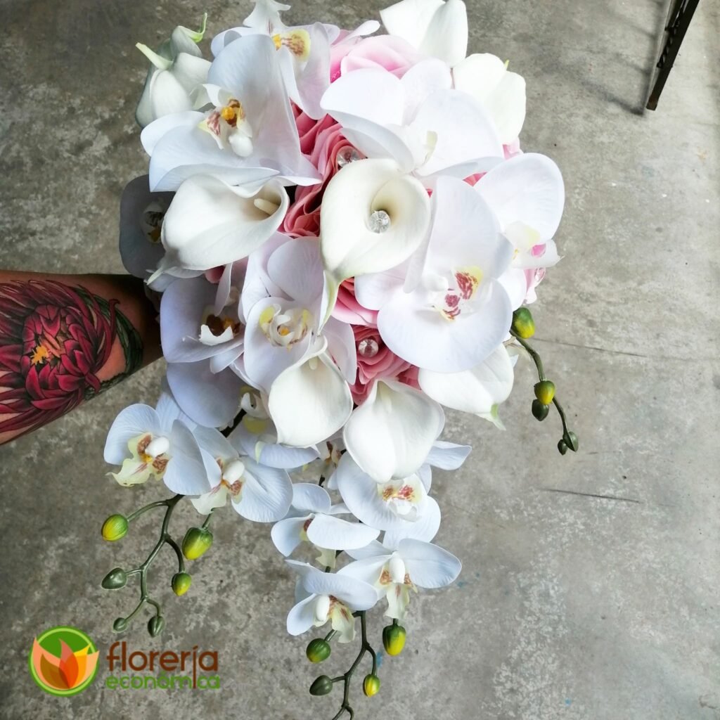 Ramos de novias con orquideas ❤ - Floreria Economica